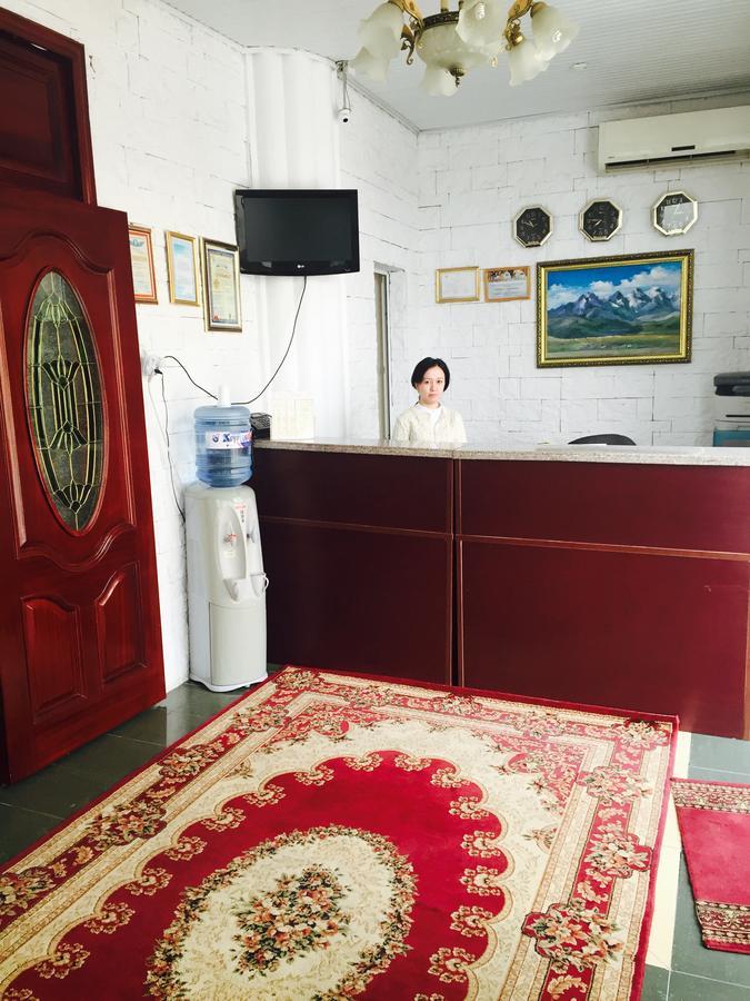 Hotel Ark Ms 塔拉兹 外观 照片