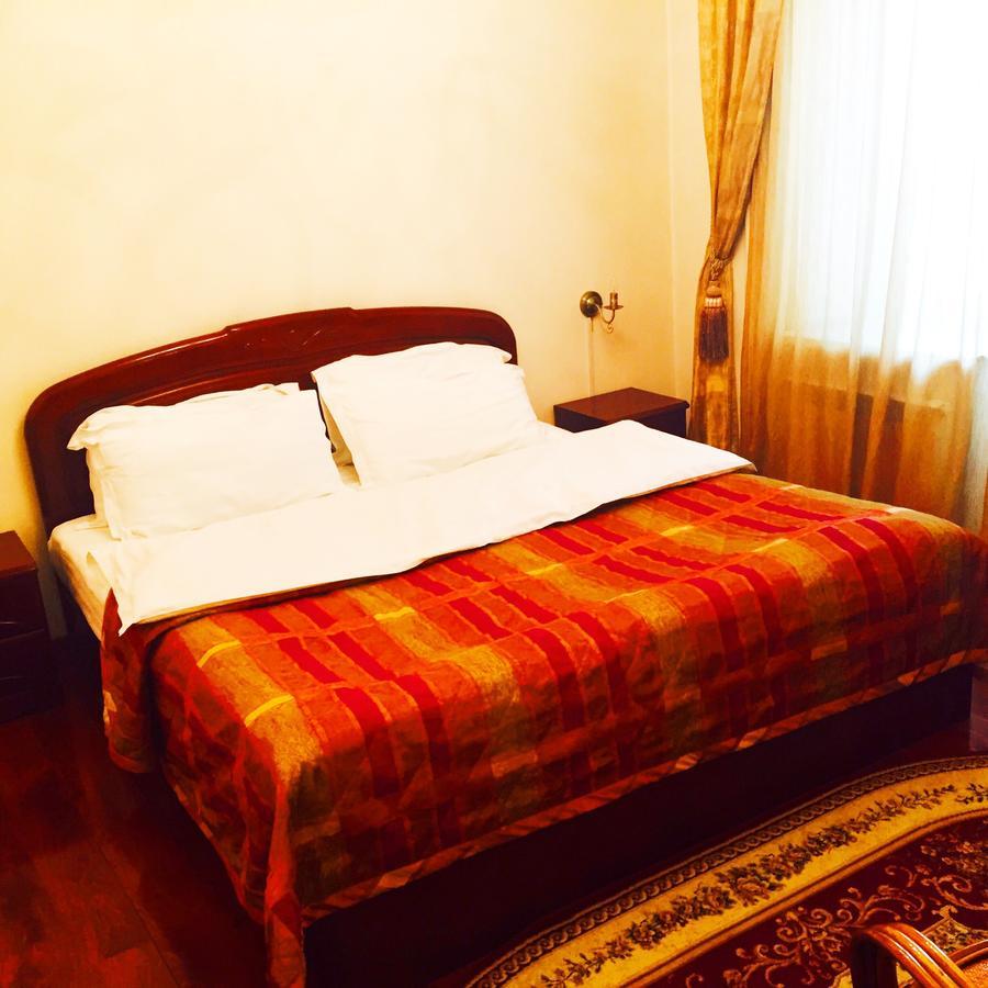 Hotel Ark Ms 塔拉兹 外观 照片